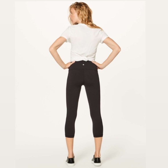 Lululemon Black Wunder Under Crop Hi-Rise Full-On Luon Leggings - Picture 4 of 13